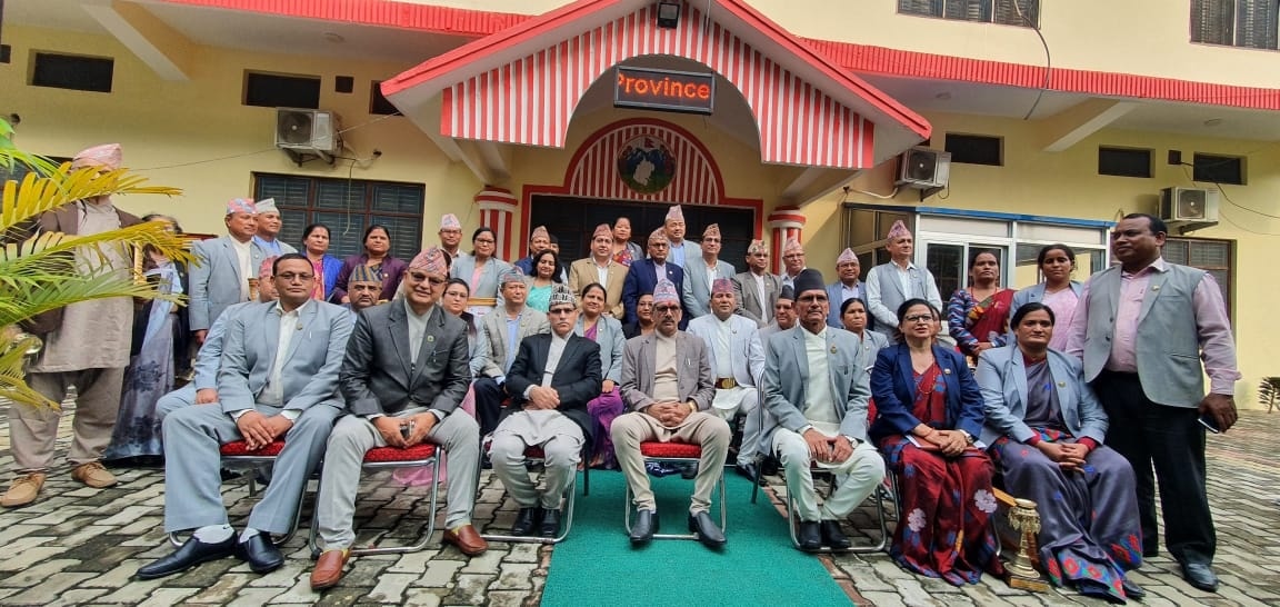 २ थारुसहित २५ जना बने मन्त्री, एक मन्त्रीको व्ययभार कति ?